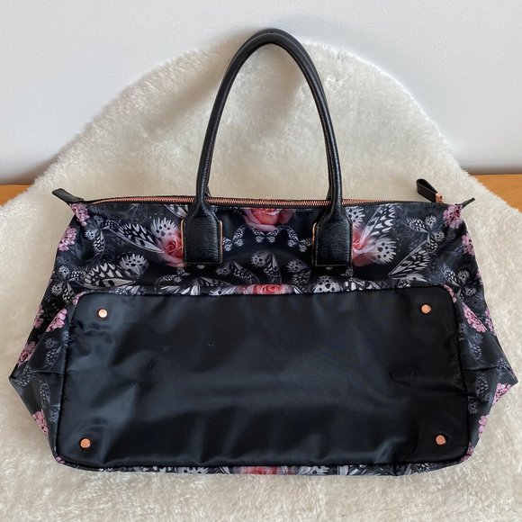 Ted Beaker Large Black Weekend/Travel Tote Bag 18"L x 8"W x 15"H - Picture 7 of 11